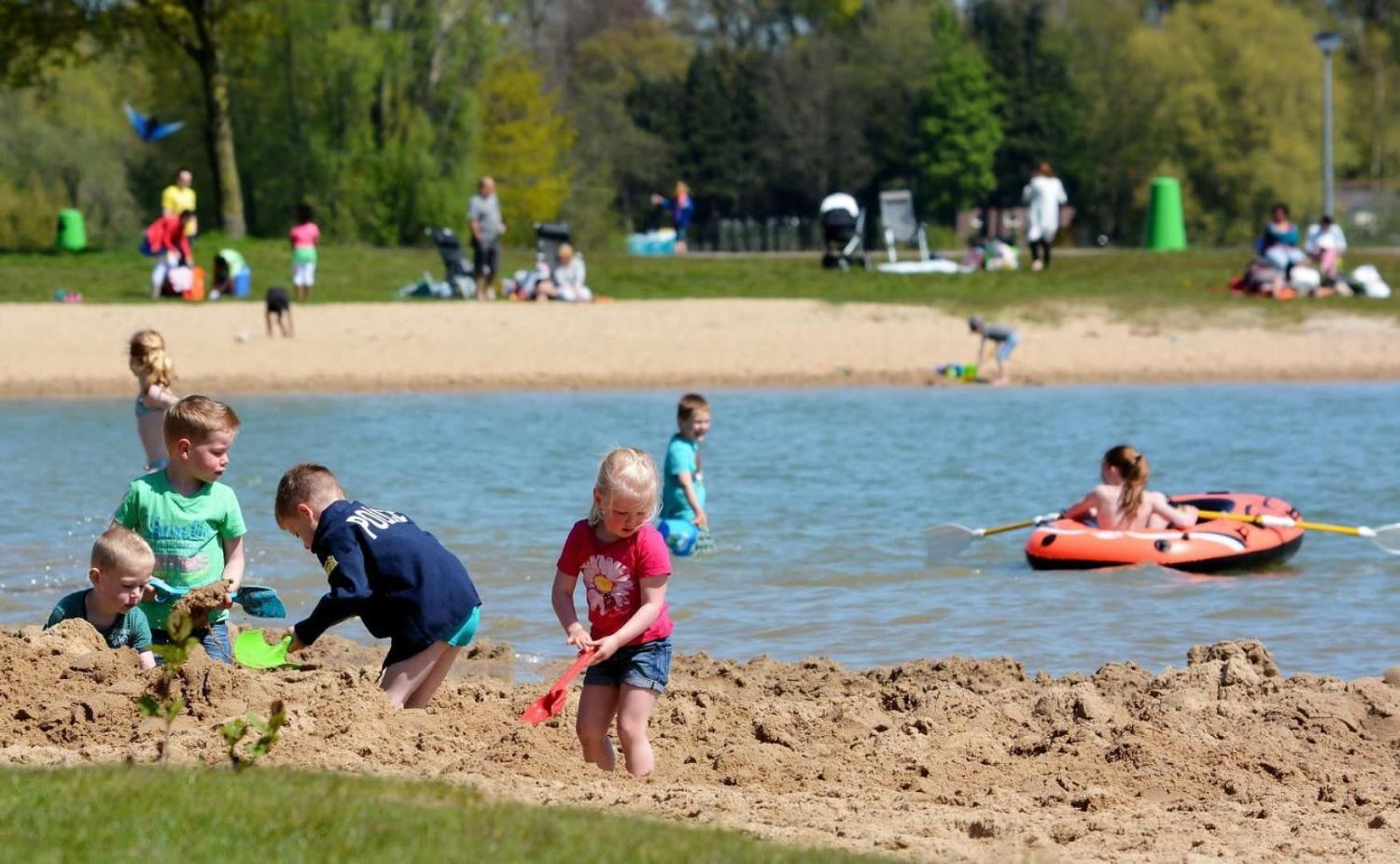 Vakantiehuis Op Rustig Bospark Veluwe Voorthuizen Extérieur photo